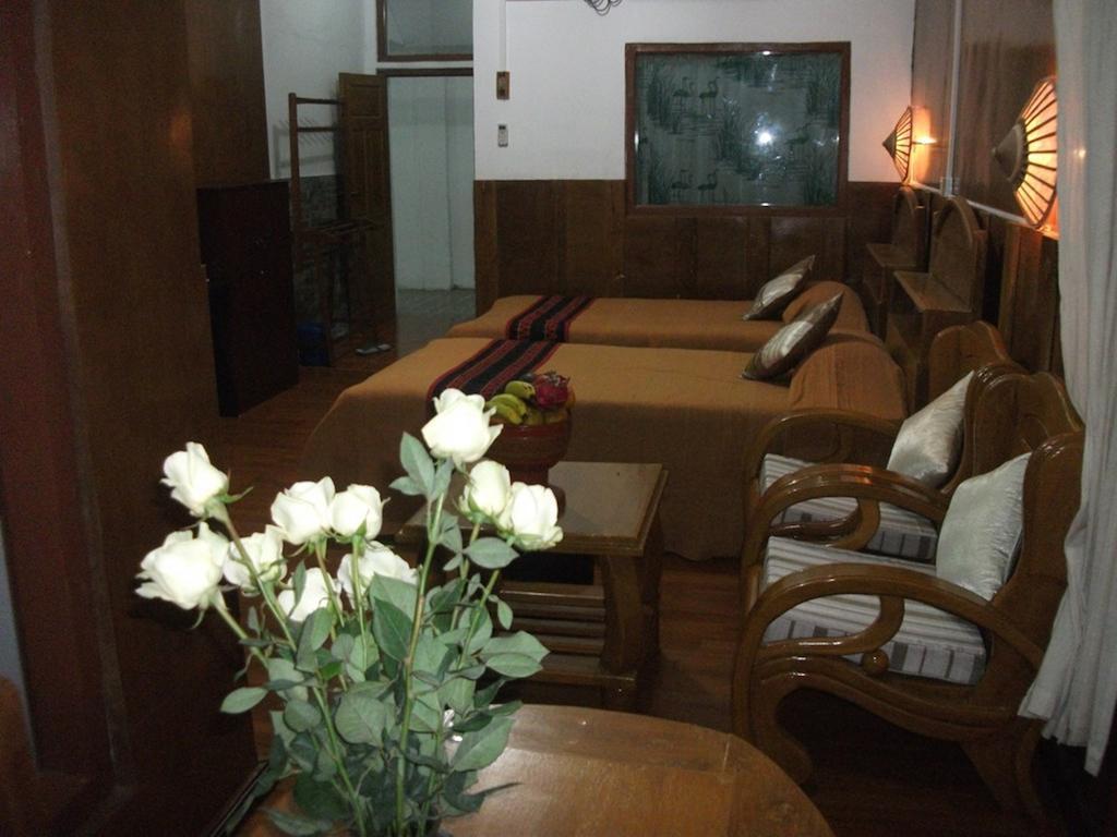 Mingalar Inn Inle Lake Eksteriør billede